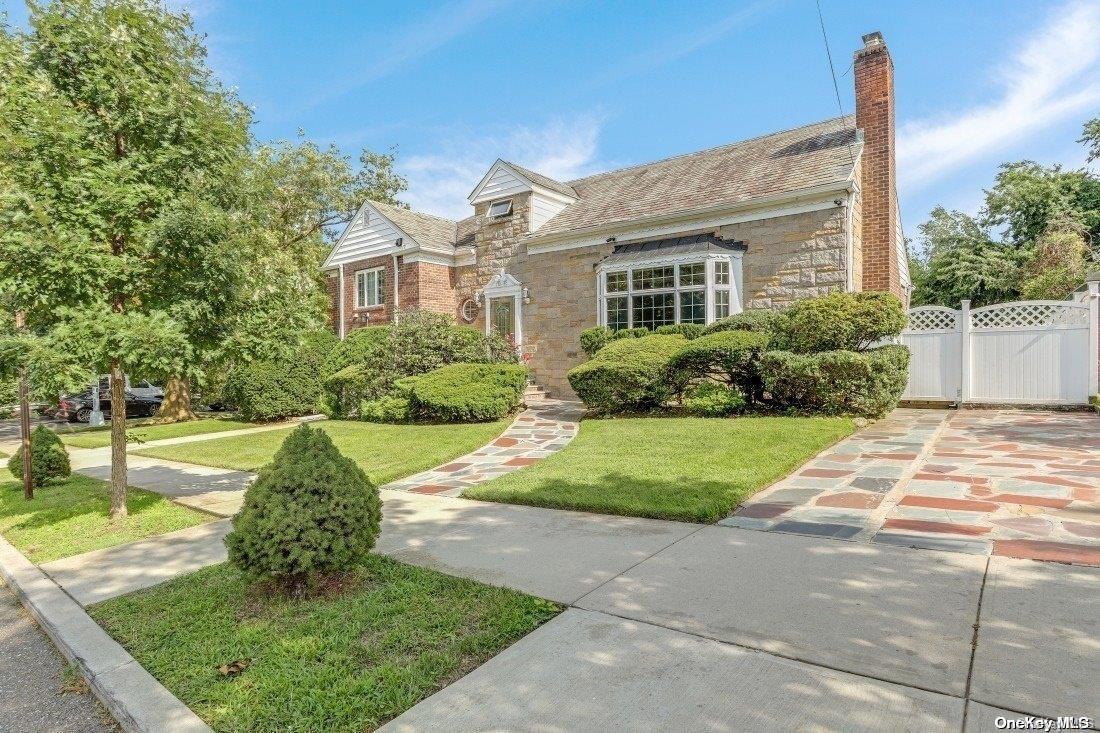 Exterior Right of Home Private Driveway