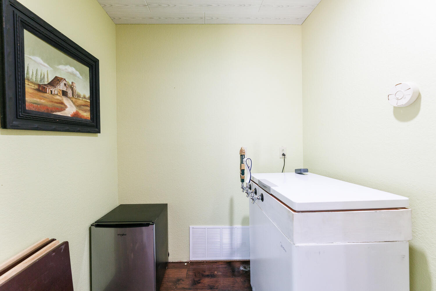 3713 95th Street Lubbock, TX 79423 - Photo 34 of 70 a utility room with dryer and washer