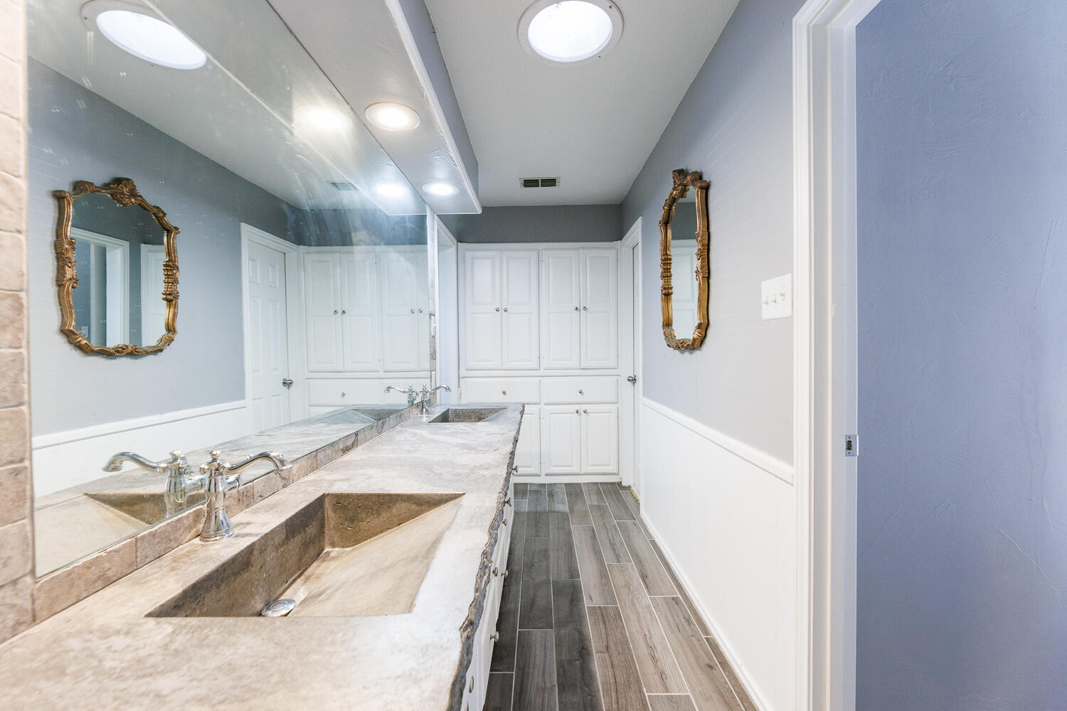 3713 95th Street Lubbock, TX 79423 - Photo 39 of 70 Primary Bathroom