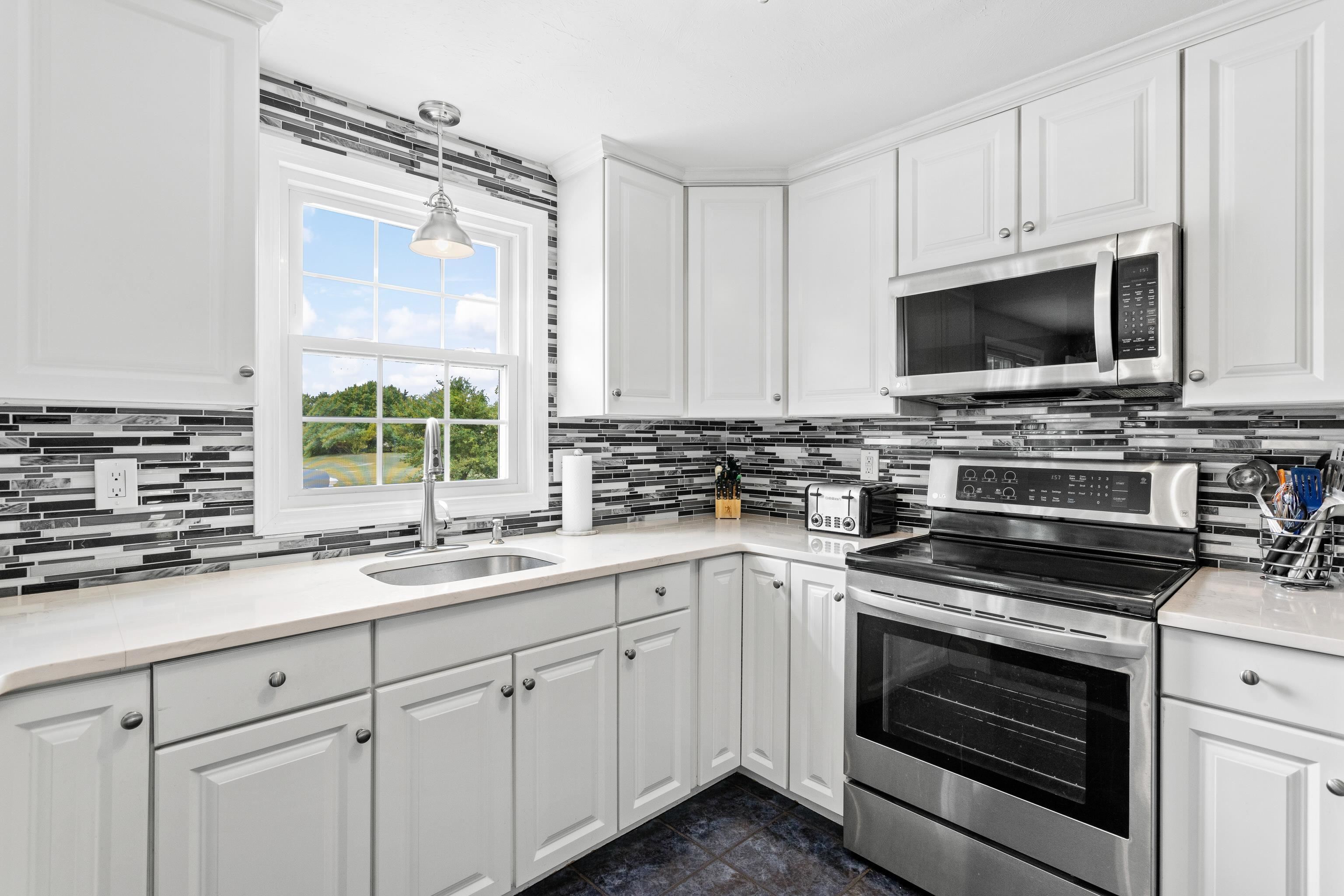 6 Gumpas Hill Road Pelham, NH 03076 - Photo 19 of 54 Gallery Image 19