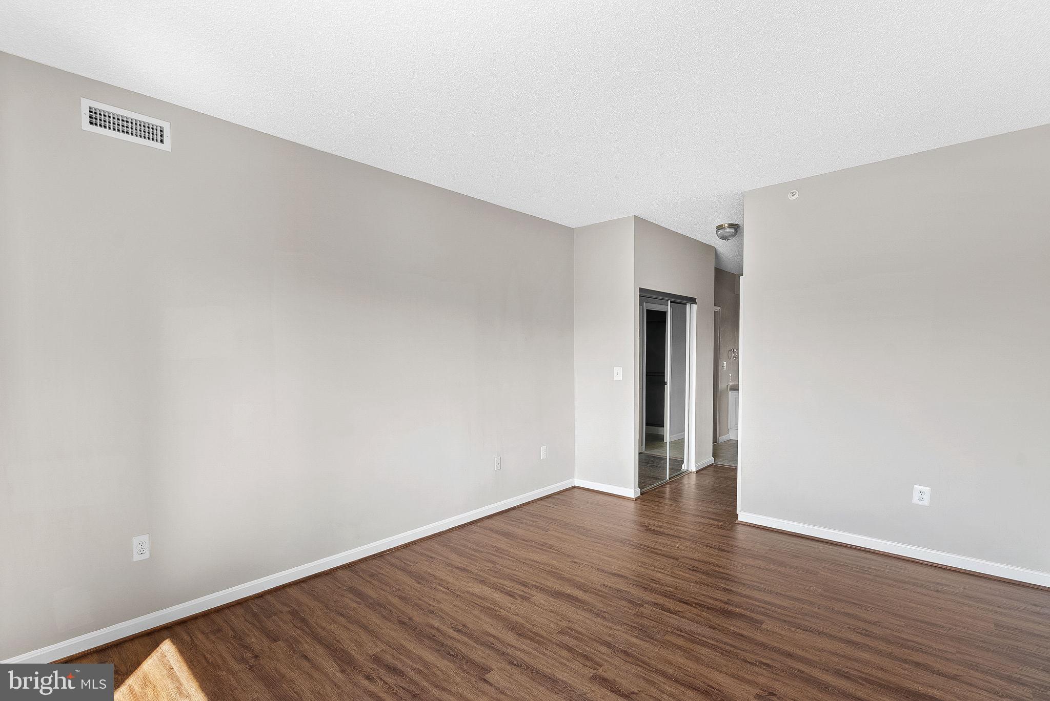 19375 Cypress Ridge Terrace, Unit 322 Leesburg, VA 20176 - Photo 16 of 52