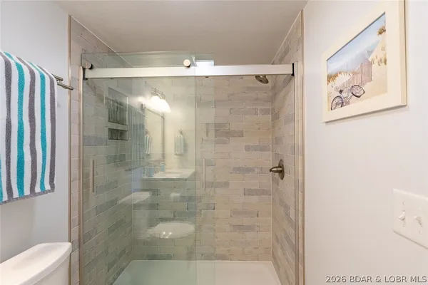$229,000 | 6005 Baydy Peak Road, Unit 305, Osage Beach, MO 65065