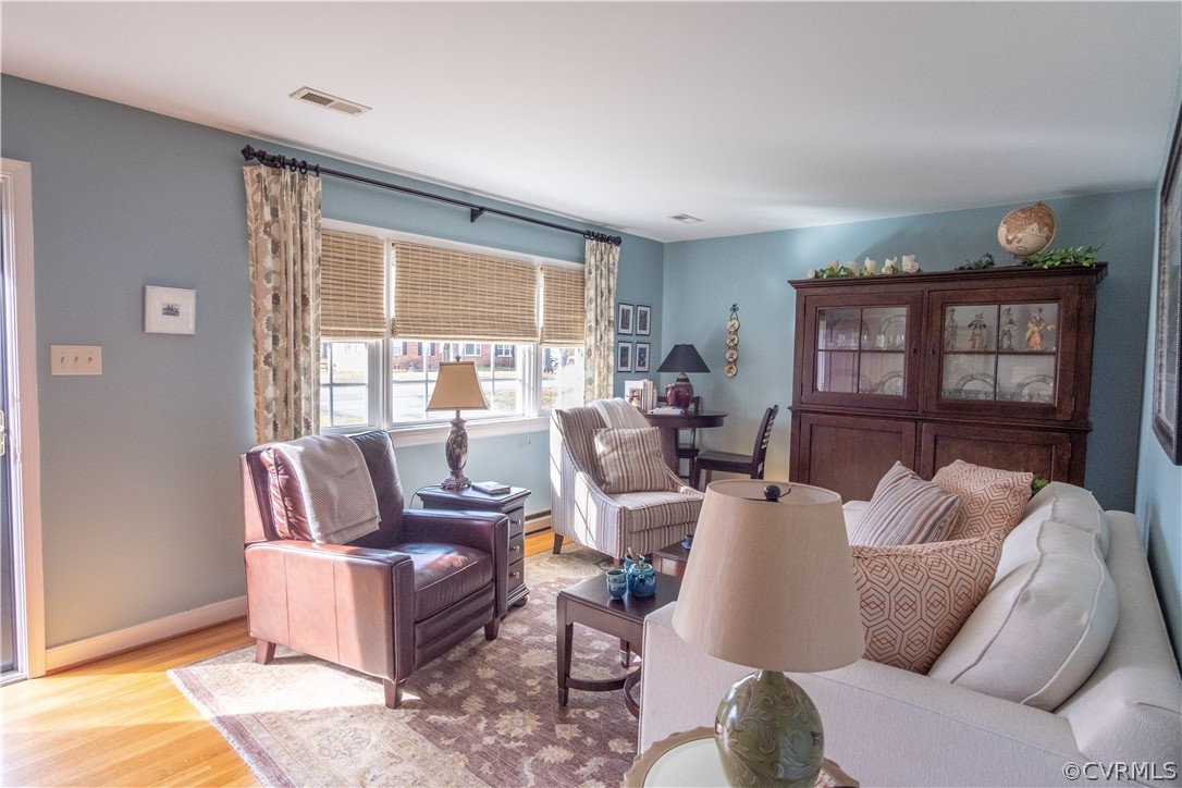 11500 Davelayne Road Midlothian, VA 23112 - Photo 3 of 23 a living room with furniture and a window