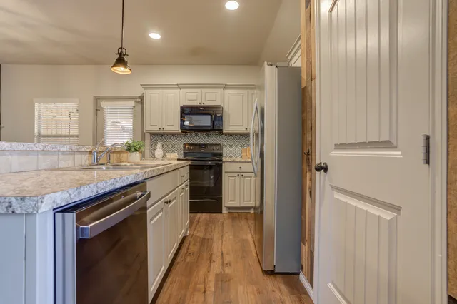 $259,000 | 7902 Avenue L, Lubbock, TX 79423