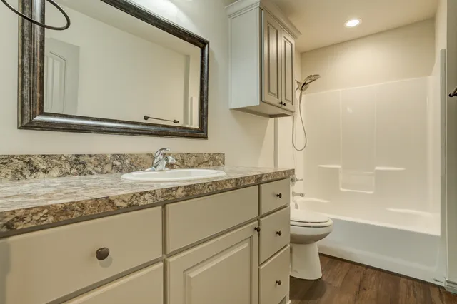 $259,000 | 7902 Avenue L, Lubbock, TX 79423