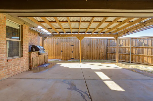 $259,000 | 7902 Avenue L, Lubbock, TX 79423