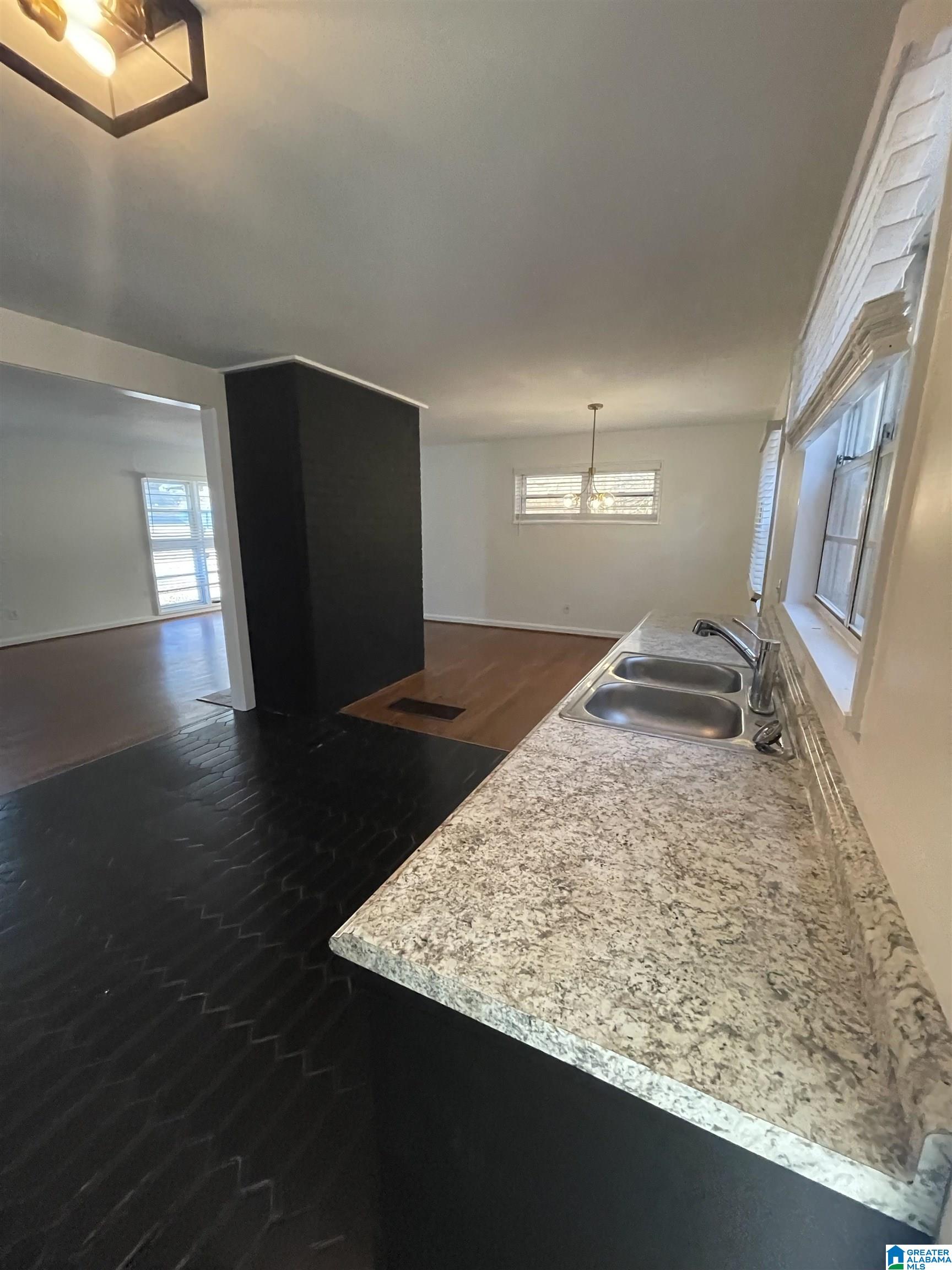 1425 Cresthill Road Birmingham, AL 35213 - Photo 6 of 25