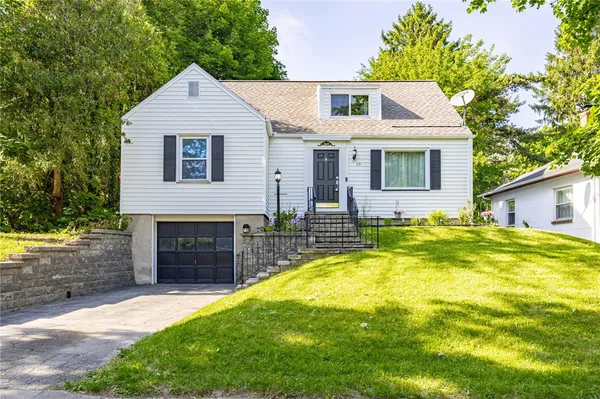 $214,777 | 70 Highwood Road, Irondequoit, NY 14609