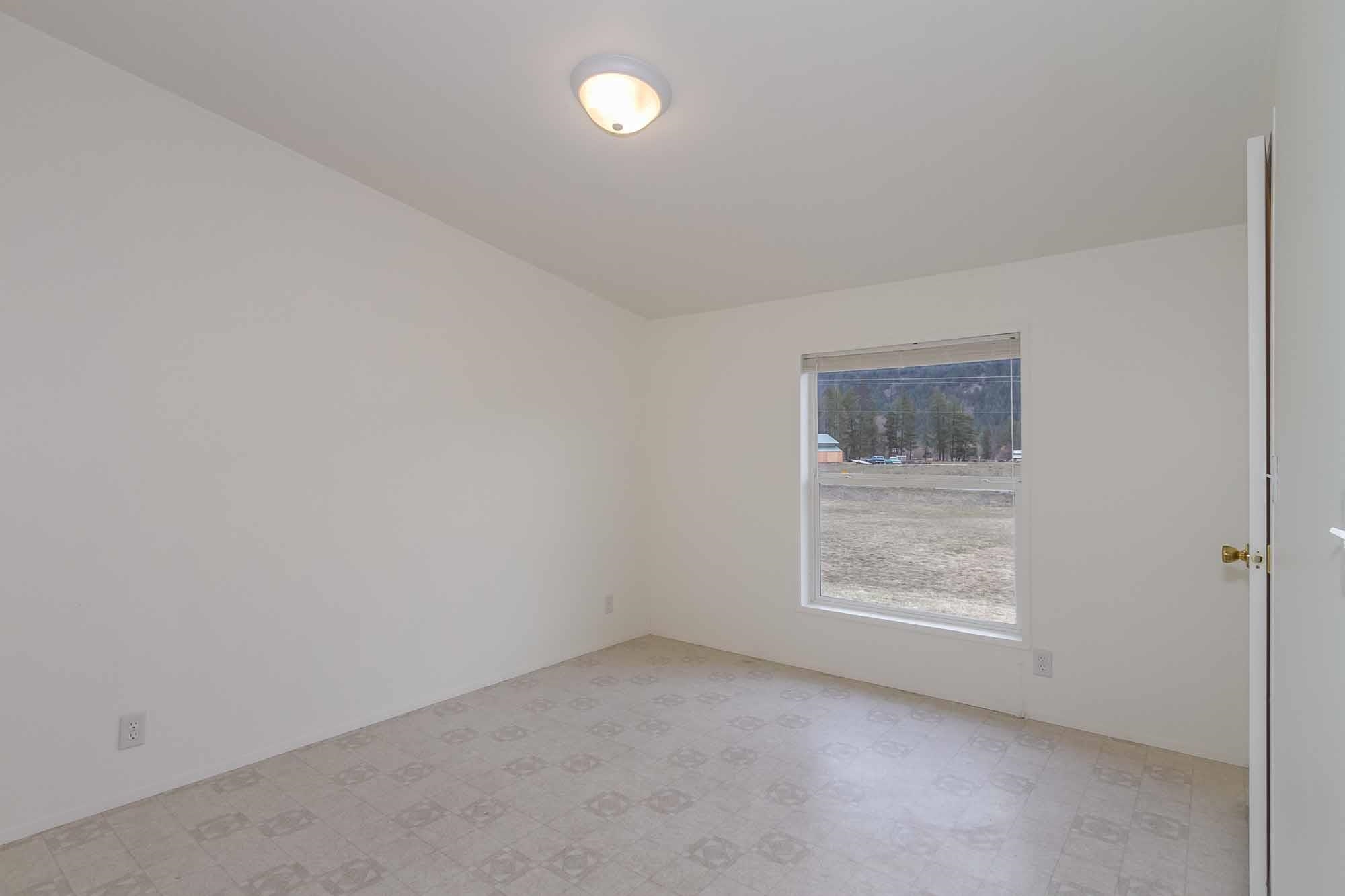 559 A Williams Lake Road Colville, WA 99114 - Photo 20 of 39