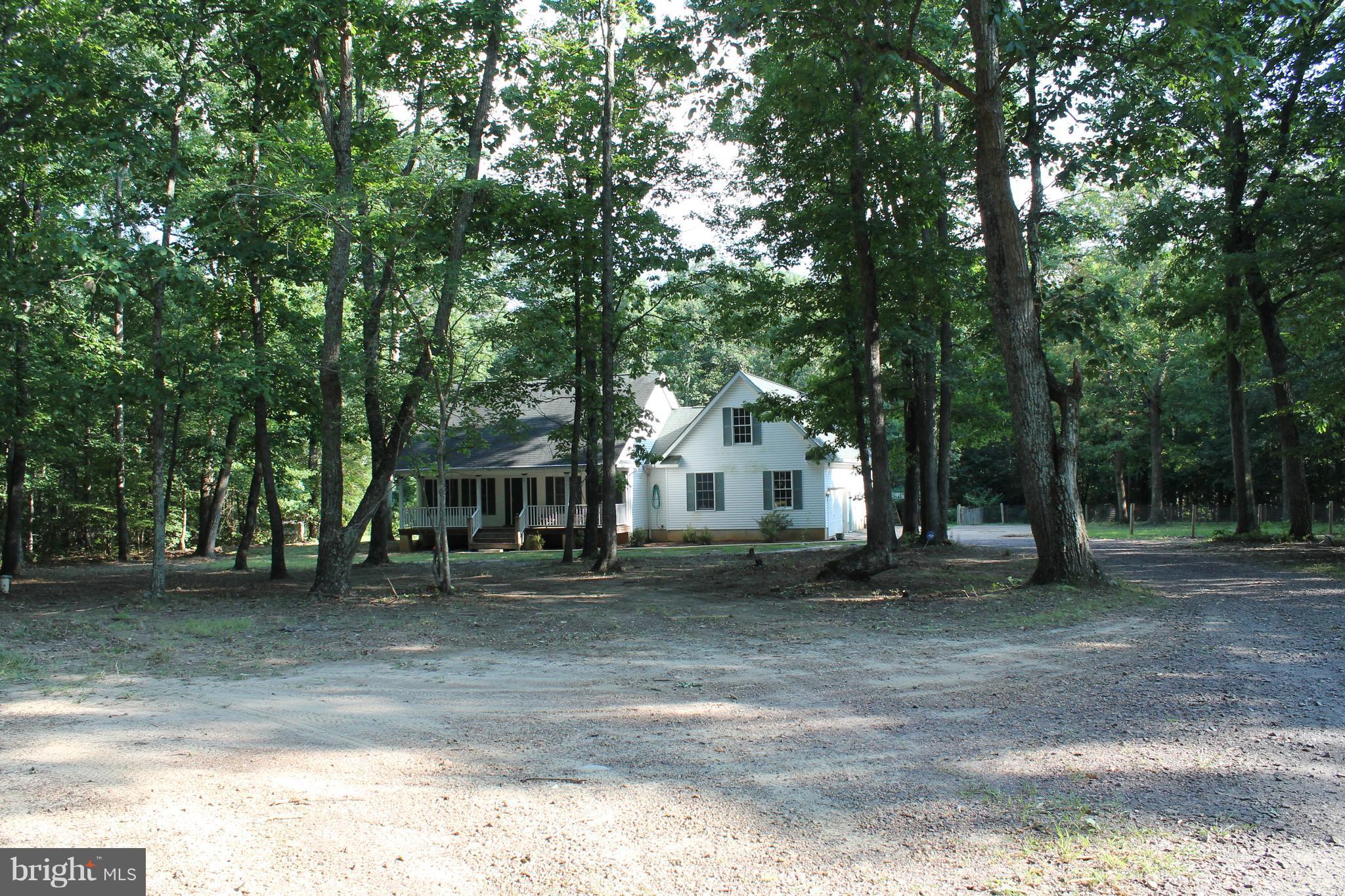 33390 Parker Road Locust Grove, VA 22508 - Photo 23 of 28 Exterior (Front)
