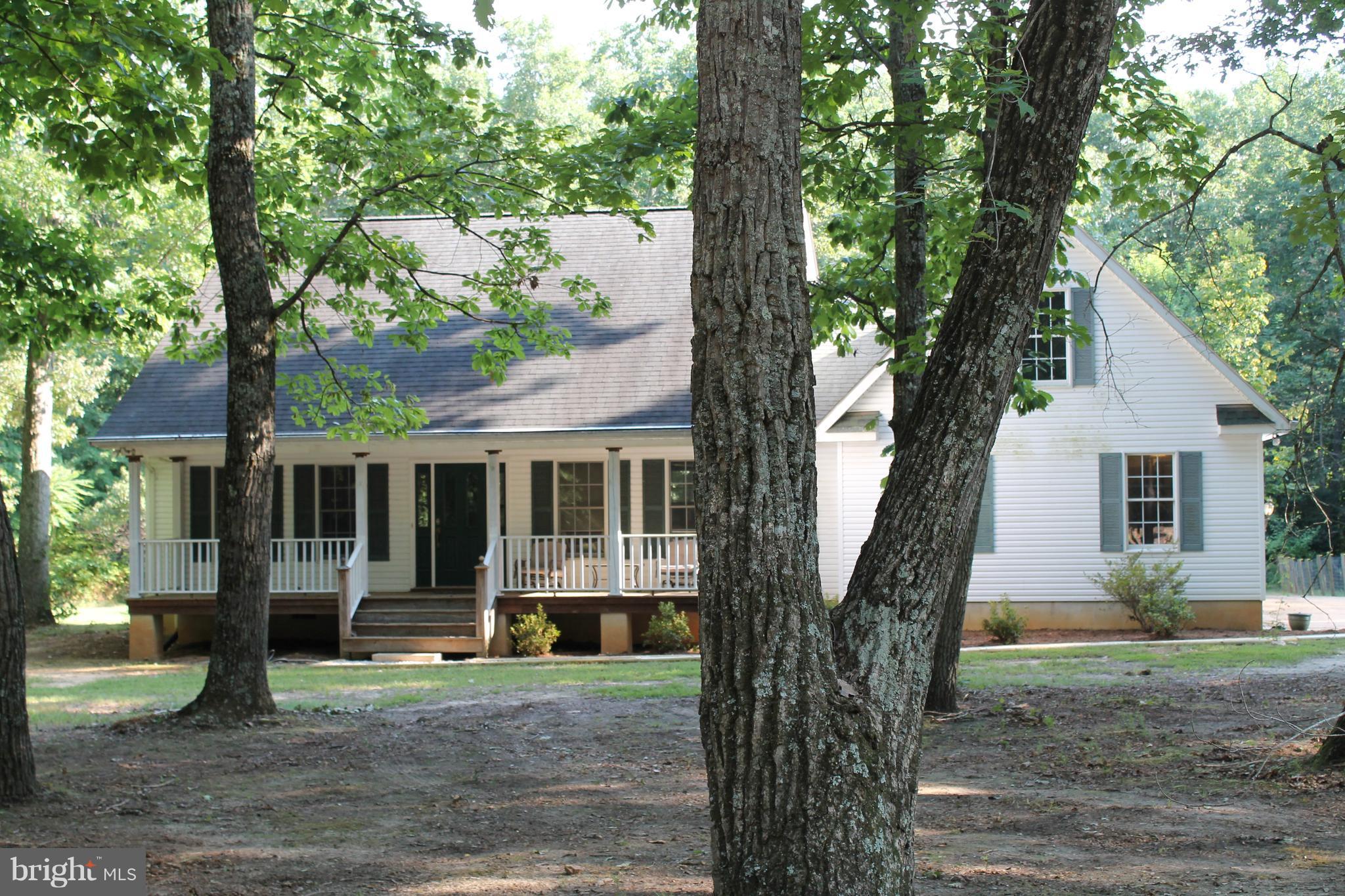 33390 Parker Road Locust Grove, VA 22508 - Photo 3 of 28 Exterior (Front)