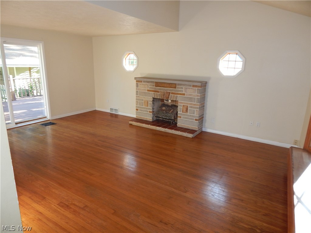 34035 Detroit Road Avon, OH 44011 - Photo 4 of 10 Gallery Image 4
