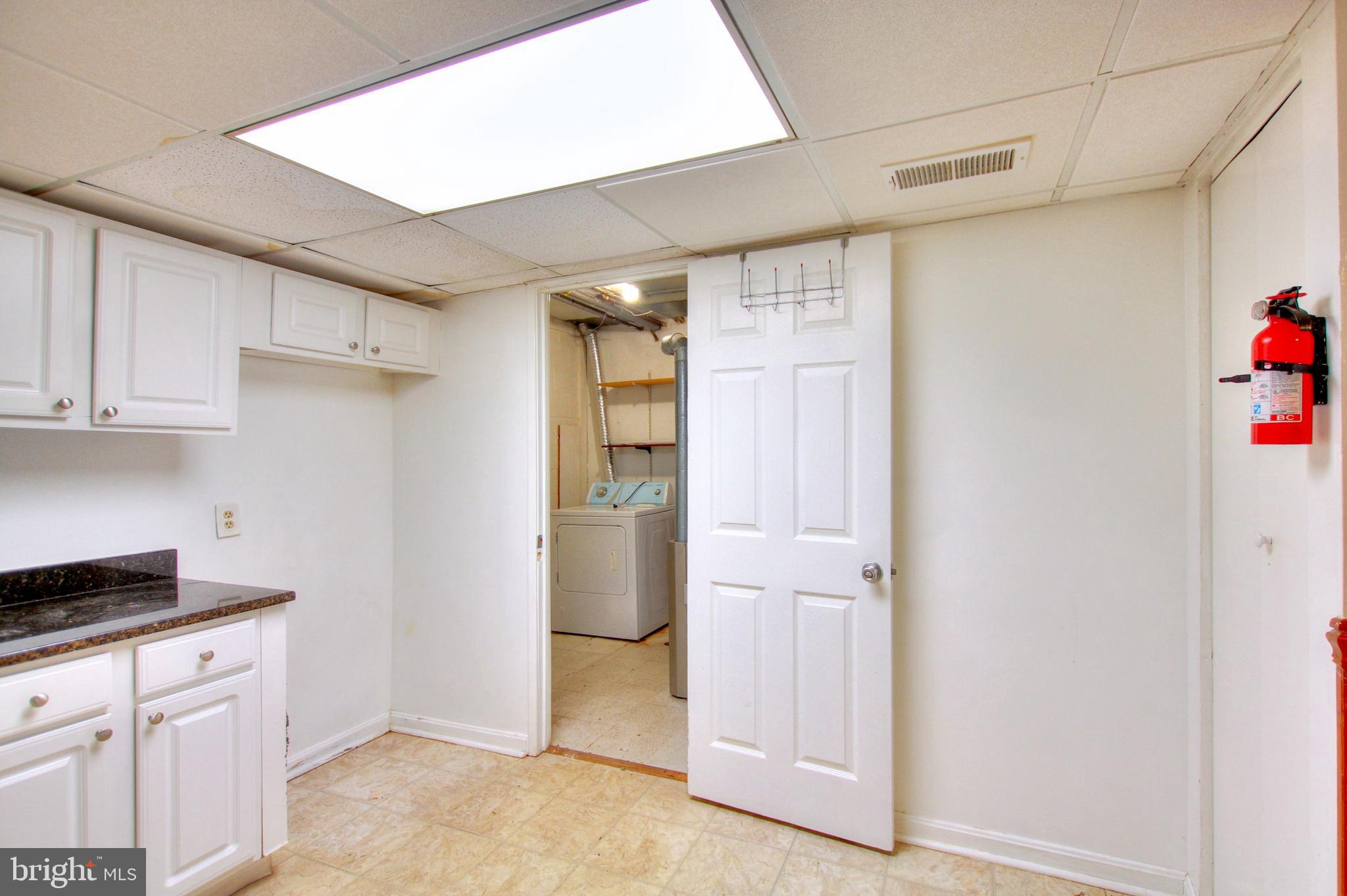 14414 Taos Court, Unit 5DE Silver Spring, MD 20906 - Photo 13 of 20 Kitchen