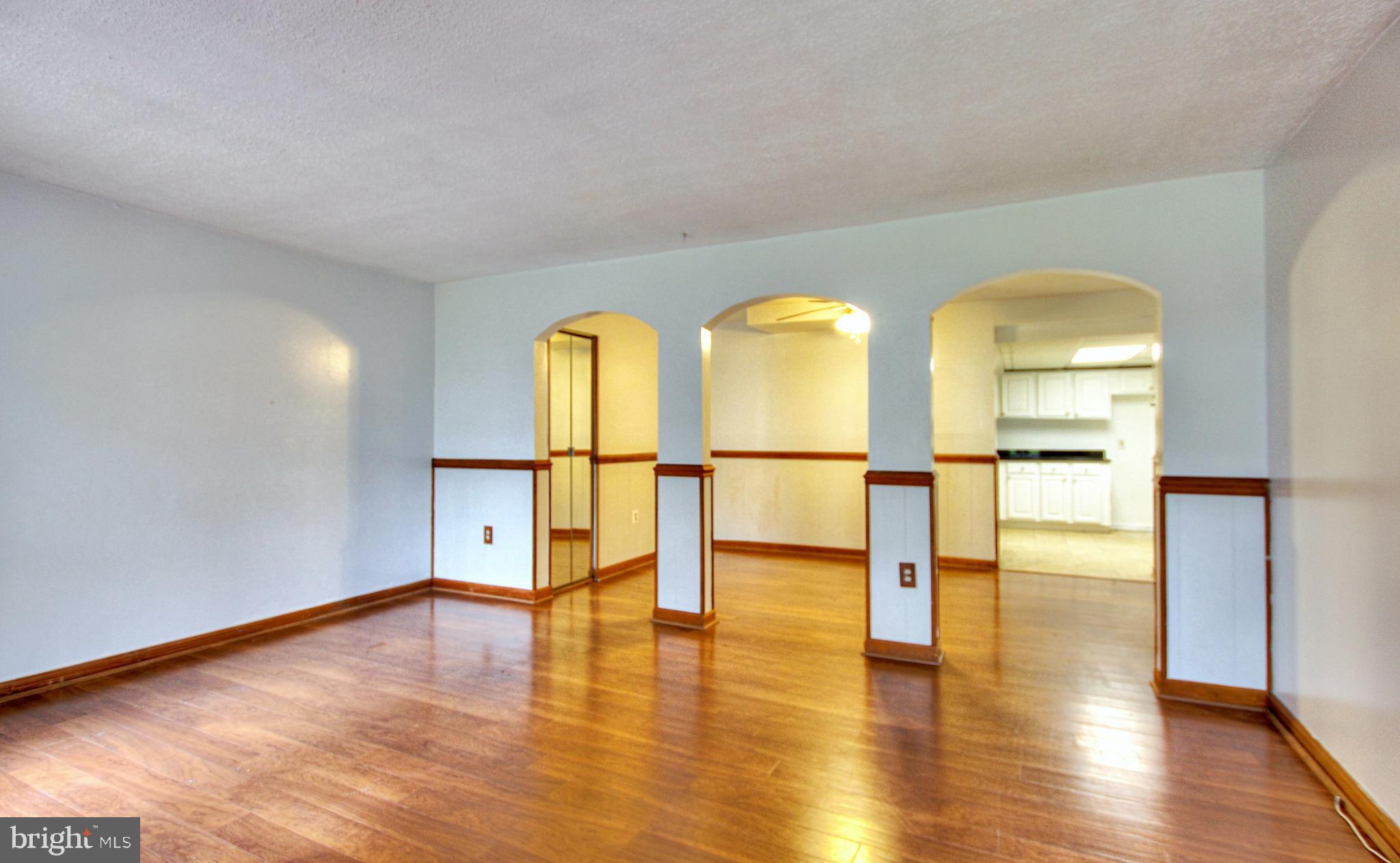14414 Taos Court, Unit 5DE Silver Spring, MD 20906 - Photo 5 of 20 Living room