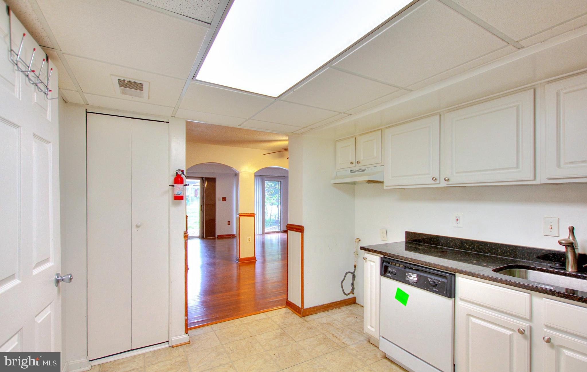 14414 Taos Court, Unit 5DE Silver Spring, MD 20906 - Photo 9 of 20 Kitchen