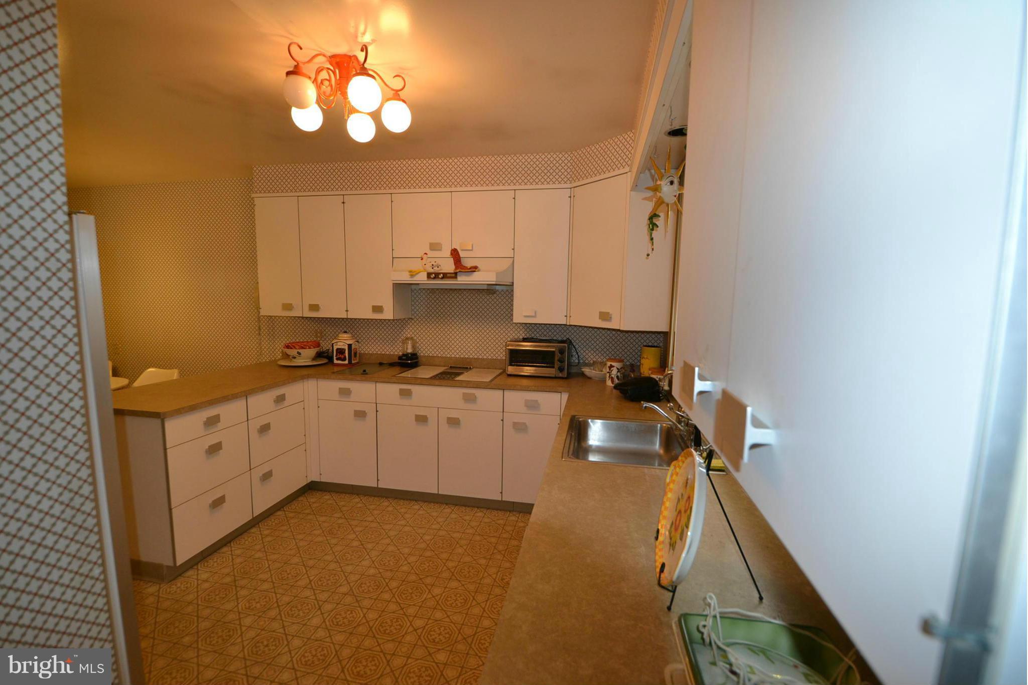 2514 Farringdon Road Baltimore, MD 21209 - Photo 14 of 22 Kitchen #3