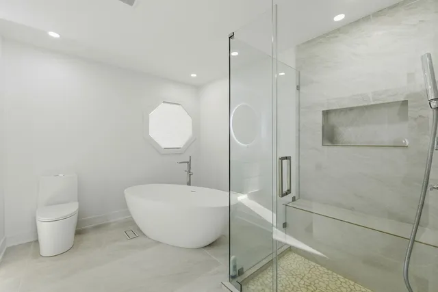 $845,000 | 40W412 Winchester Way, St. Charles, IL 60175