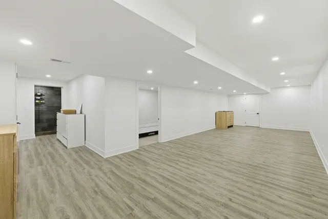 $845,000 | 40W412 Winchester Way, St. Charles, IL 60175