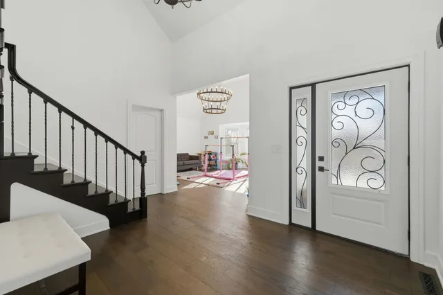 $845,000 | 40W412 Winchester Way, St. Charles, IL 60175