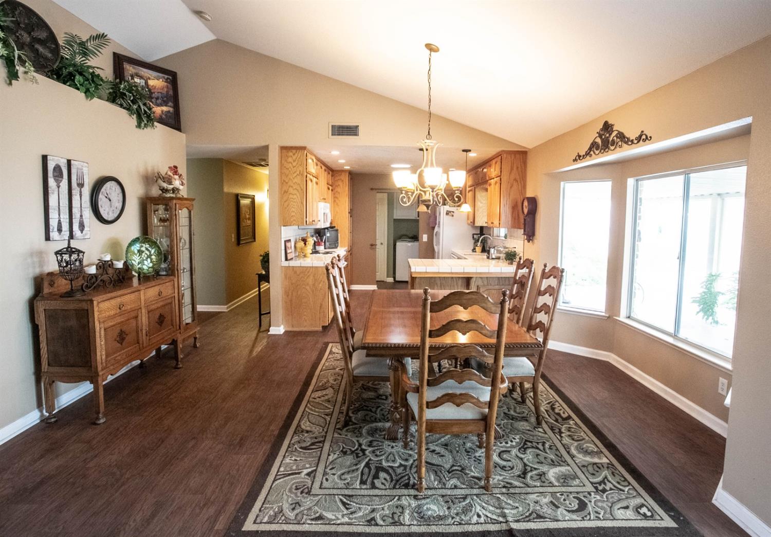 17269 Monreal Road Madera, CA 93636 - Photo 5 of 19 Gallery Image 5