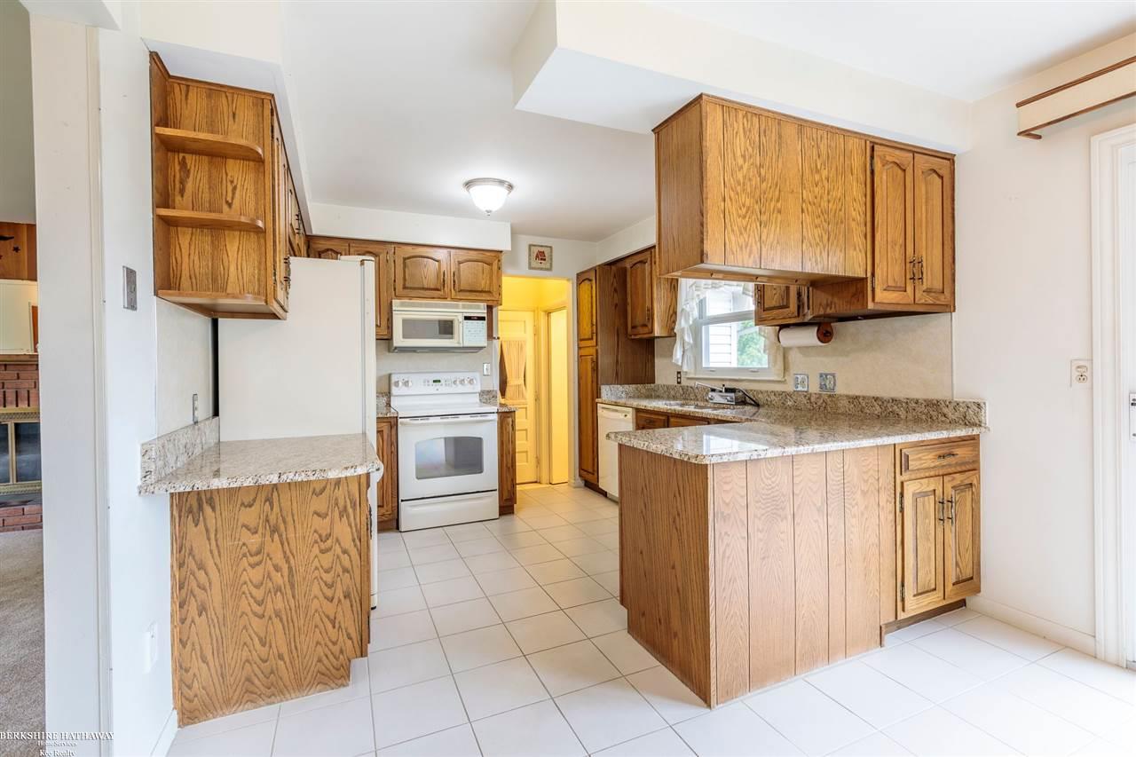 440 Lehigh Road Rochester Hills, MI 48307 - Photo 8 of 28