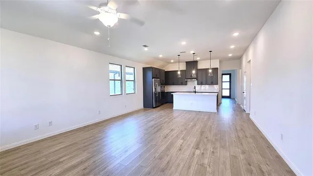 $2,295 | 702 Roanoke Drive, Princeton, TX 75407