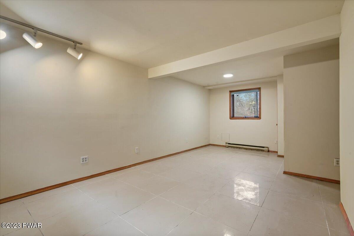 212 Orion Way Lake Ariel, PA 18436 - Photo 29 of 43