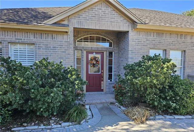 $327,000 | 6230 Garden Court, Corpus Christi, TX 78414
