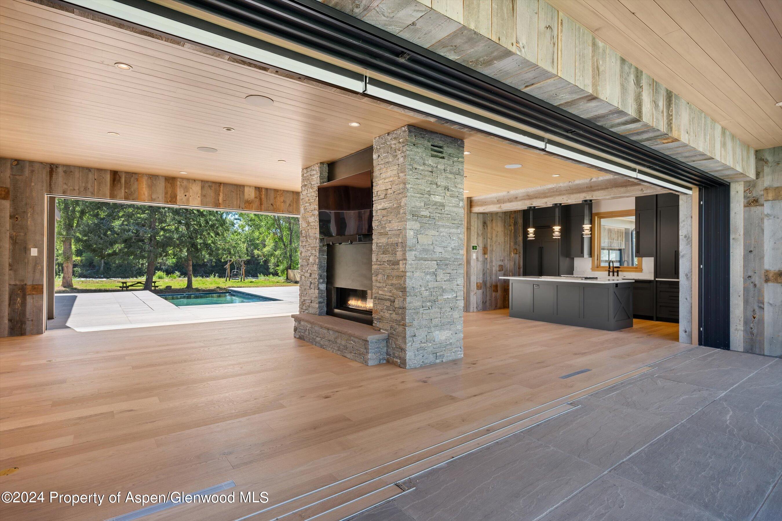 1043 Willits Lane Basalt, CO 81621 - Photo 24 of 59 Living Room