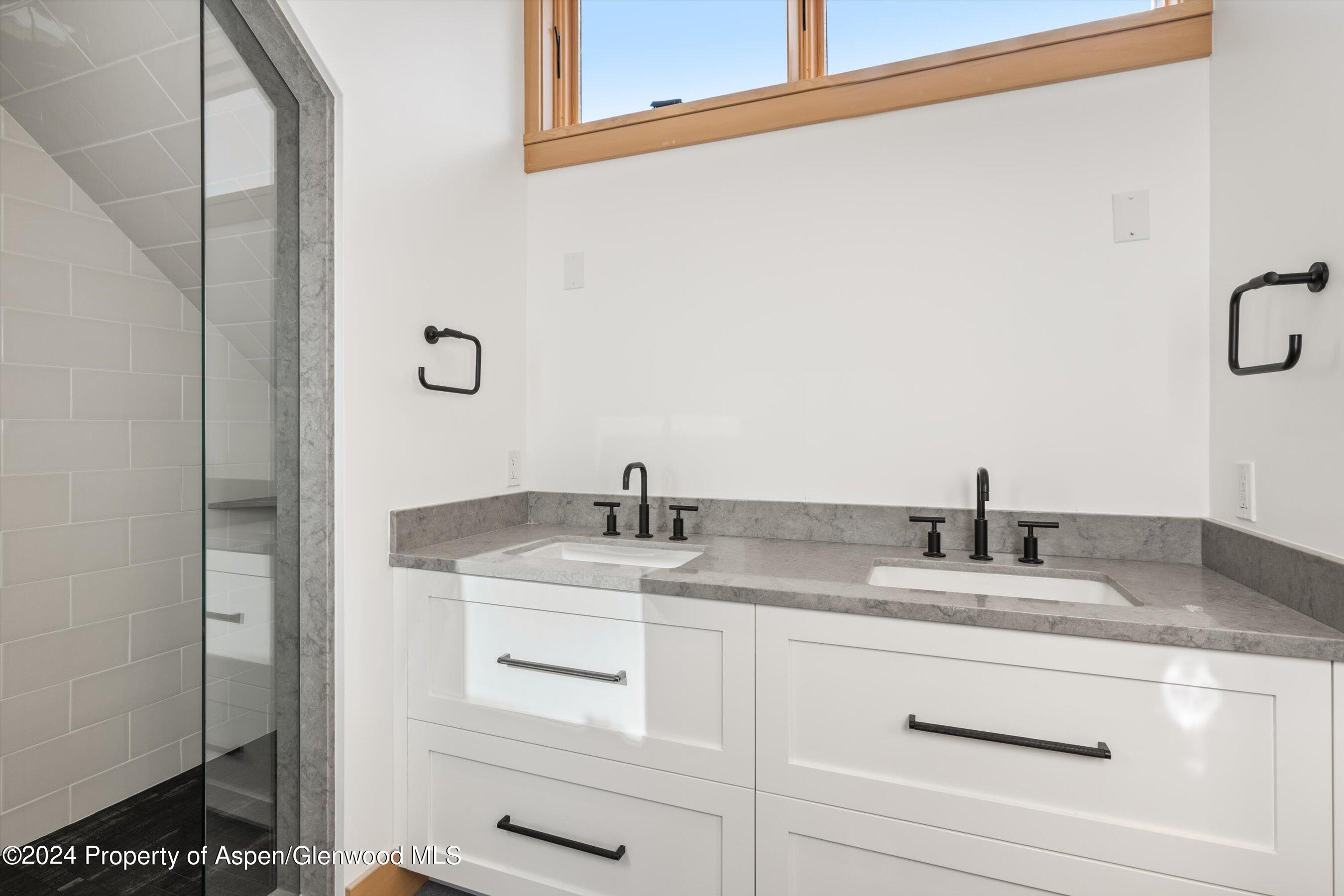 1043 Willits Lane Basalt, CO 81621 - Photo 40 of 59 En Suite Bath