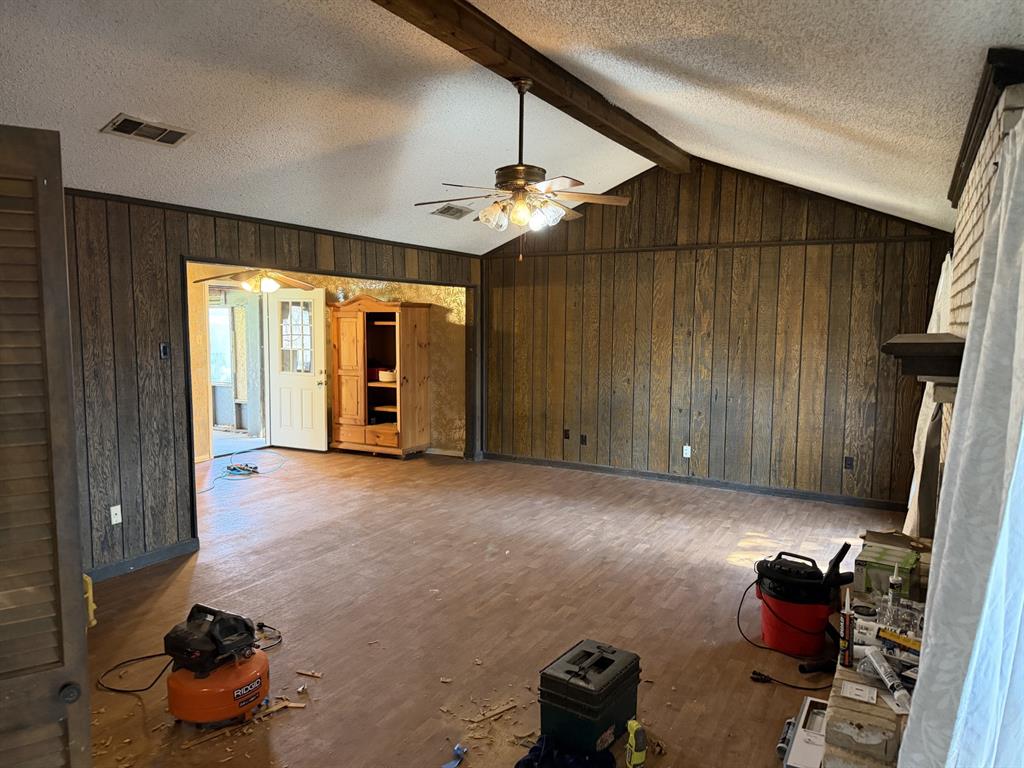 1716 Creek Ridge Court Irving, TX 75060 - Photo 2 of 5
