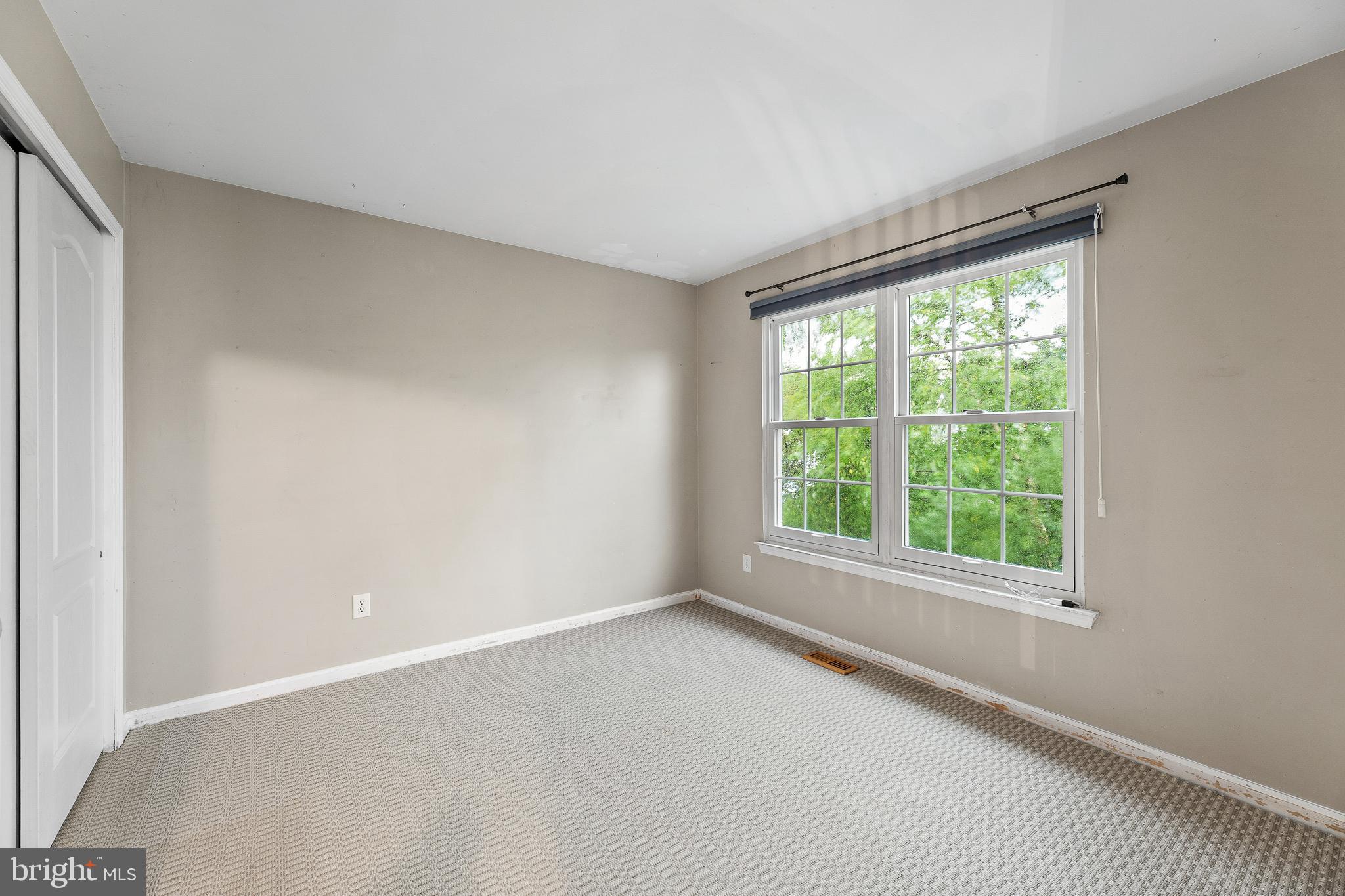 23 Sandstone Road East Windsor, NJ 08520 - Photo 8 of 34 Gallery Image 8