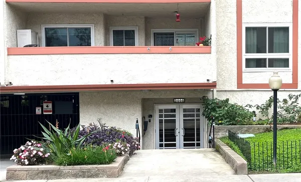 $520,000 | 2444 East Del Mar Boulevard, Unit 208, Pasadena, CA 91107