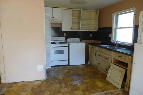 $199,900 | 6312 Lance Avenue, Mays Landing, NJ 08330