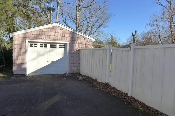 $199,900 | 6312 Lance Avenue, Mays Landing, NJ 08330