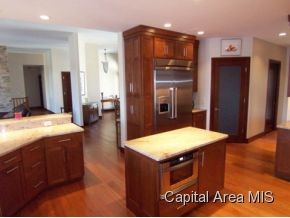 1 Beach View Lane Springfield, IL 62712 - Photo 4 of 12 Gallery Image 4