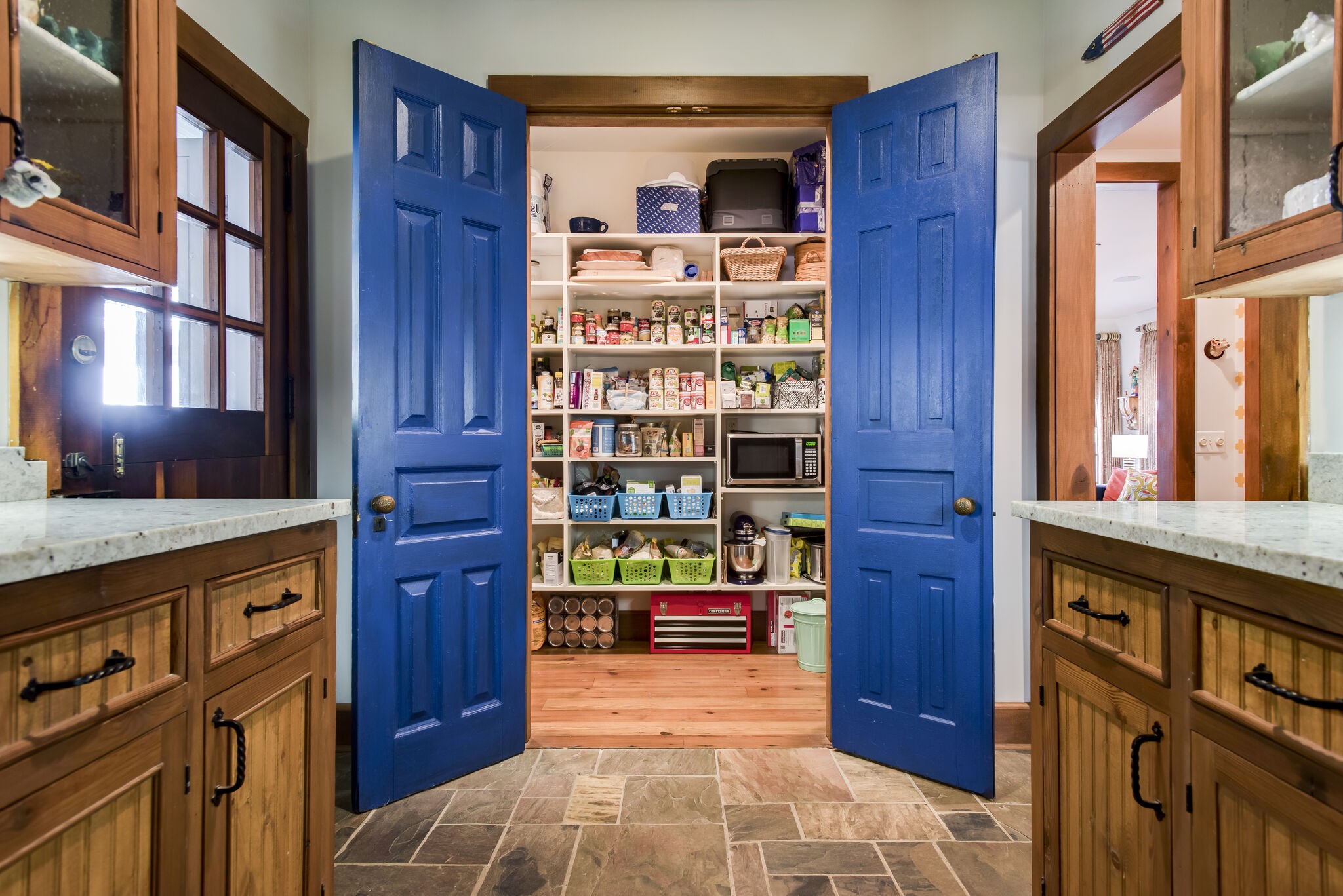 6230 Bresslyn Road Nashville, TN 37205 - Photo 20 of 53 a view of front door with cabinets