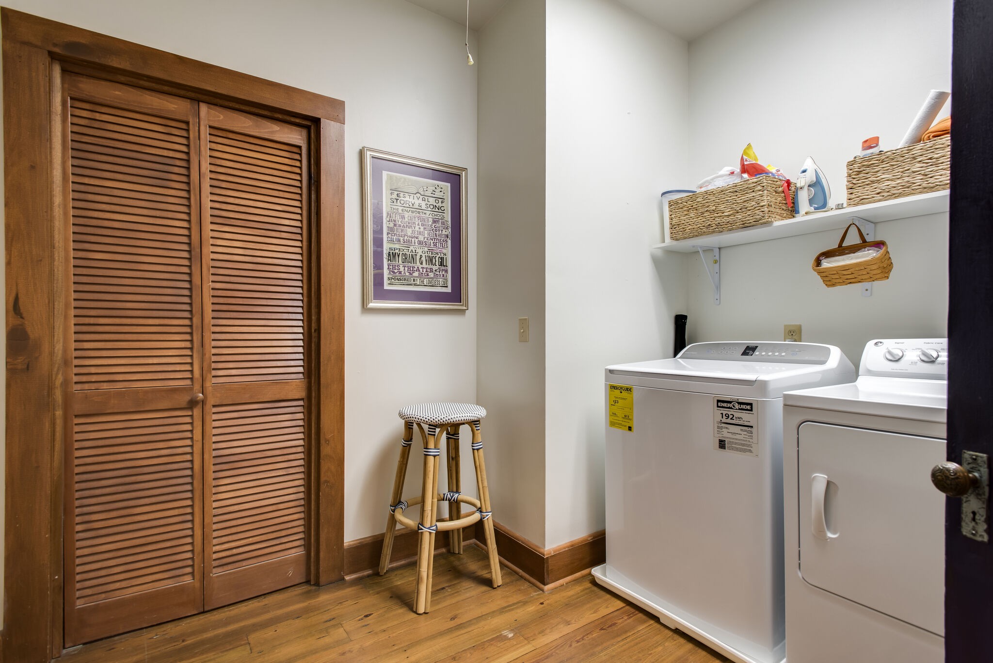 6230 Bresslyn Road Nashville, TN 37205 - Photo 43 of 53 a utility room with dryer and washer