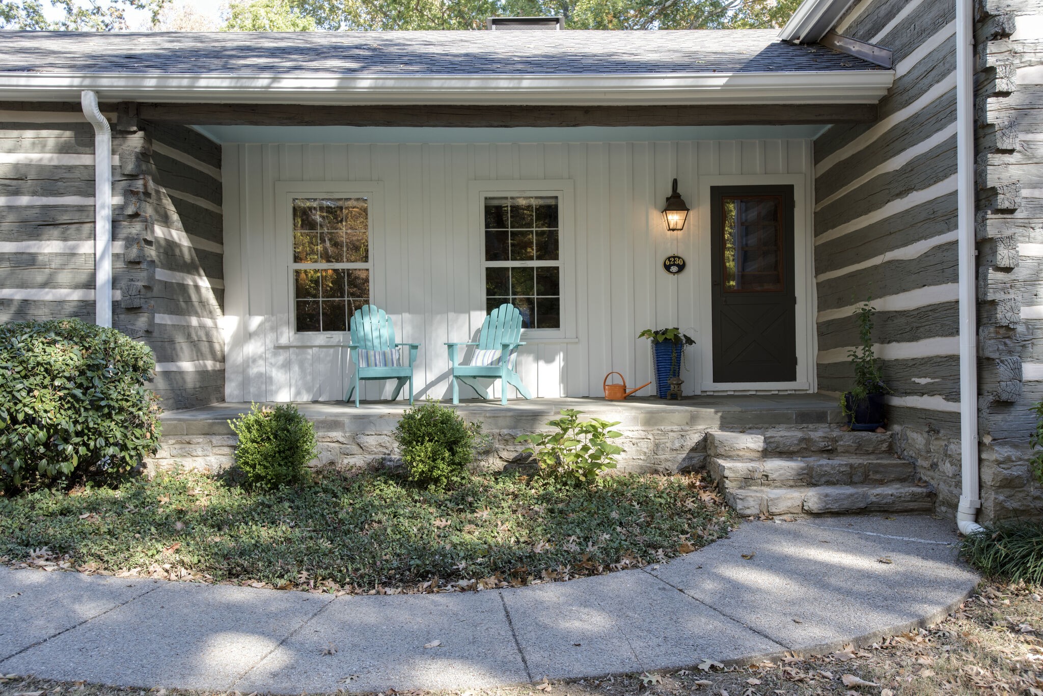 6230 Bresslyn Road Nashville, TN 37205 - Photo 5 of 53 a front view of a house with outdoor seating