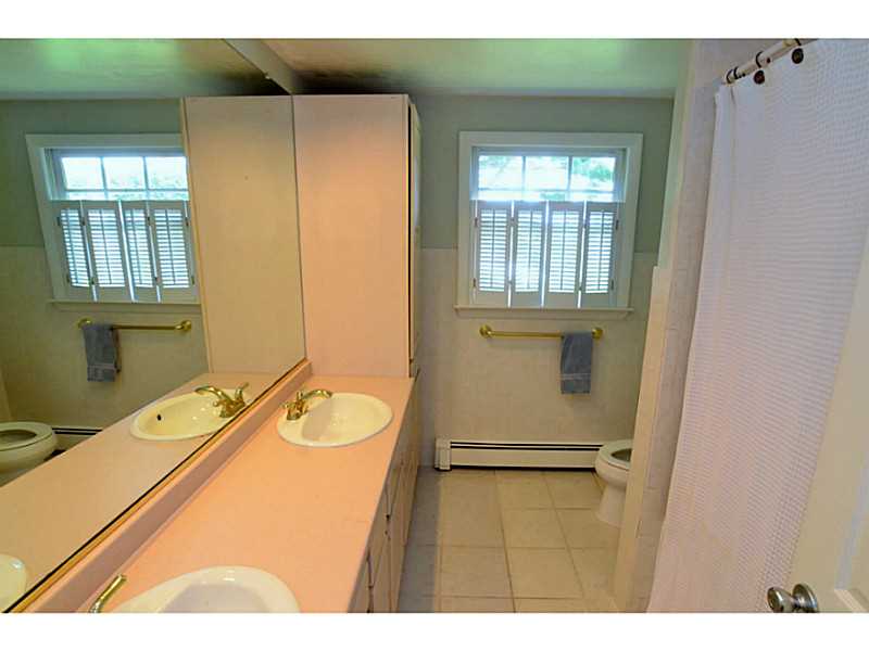 59 Overhill Road Warwick, RI 02818 - Photo 15 of 24 Bathroom.