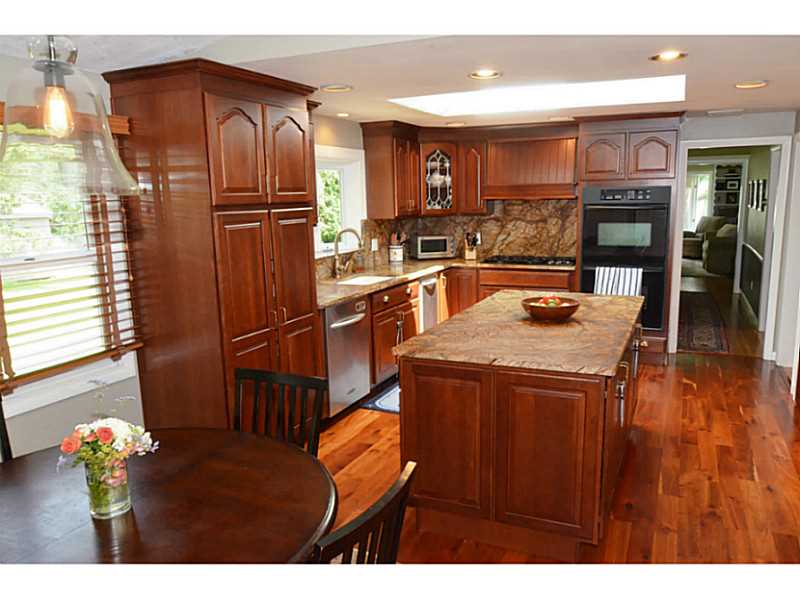 59 Overhill Road Warwick, RI 02818 - Photo 5 of 24 Kitchen.