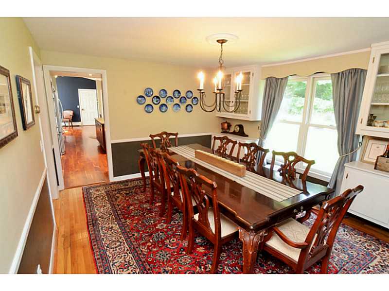 59 Overhill Road Warwick, RI 02818 - Photo 8 of 24 Dining Room.