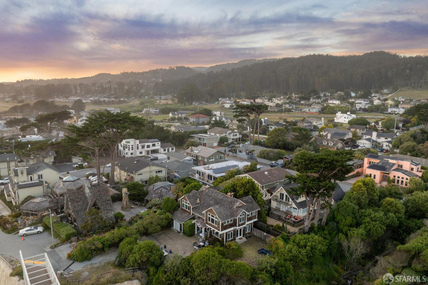 445 Mirada Road Half Moon Bay, CA 94019 - Photo 14 of 17