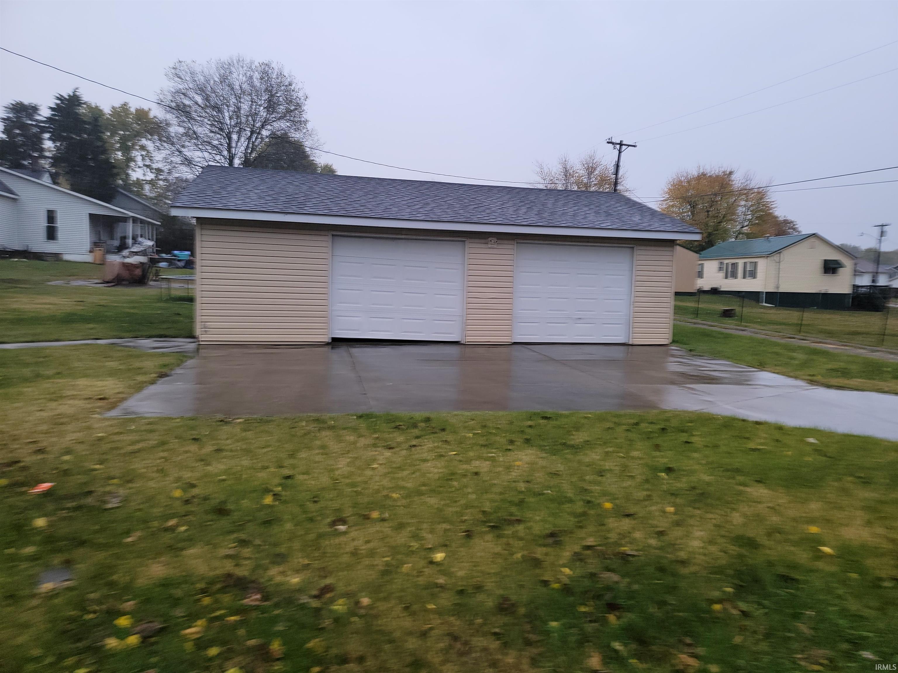 520 Ogdon Street Washington, IN 47501 - Photo 11 of 16