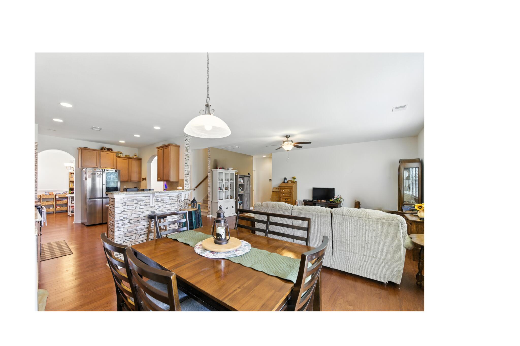 274 Overcup Loop Summerville, SC 29486 - Photo 6 of 41 Open Dining and Living