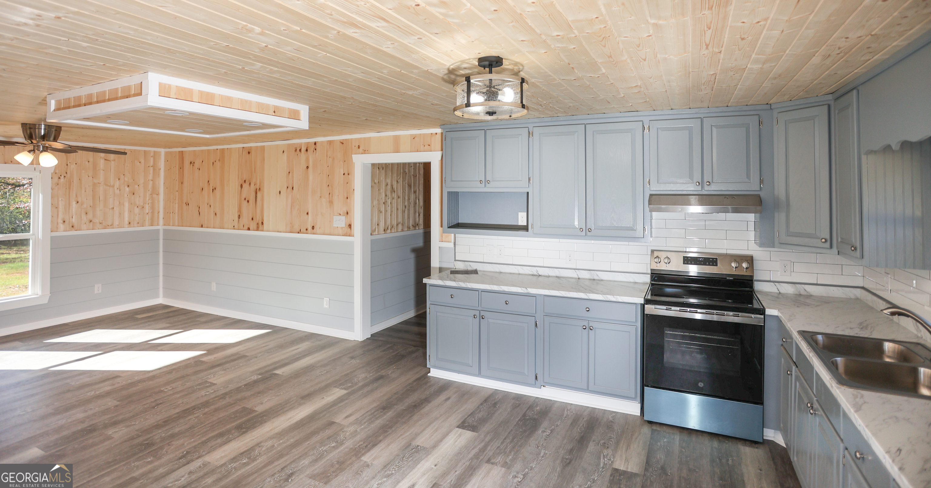 1045 Fairview School Road Demorest, GA 30535 - Photo 16 of 28