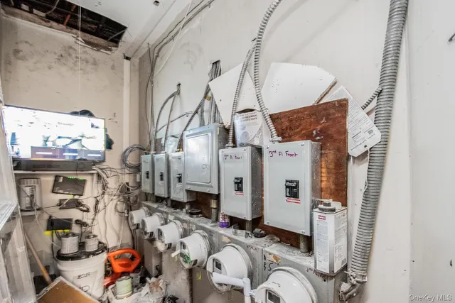 $1,475,000 | 965 East 226th Street | Wakefield