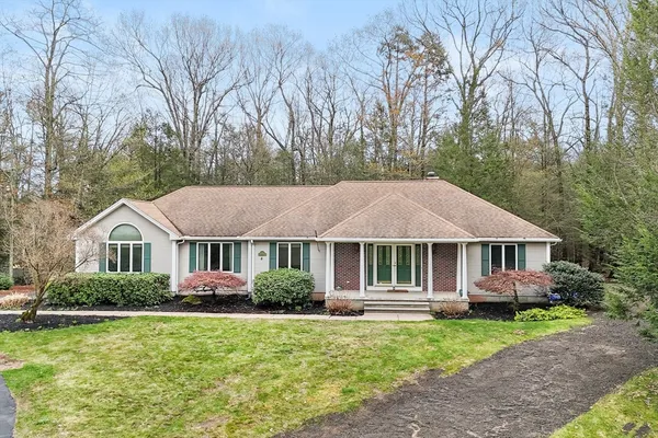 $599,900 | 4 Pearl Brook, Southwick, MA 01077
