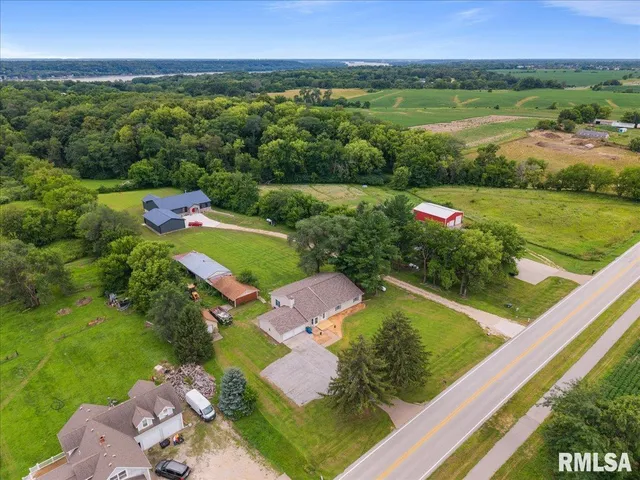 $519,000 | 1610 Wisconsin Street, Le Claire, IA 52753