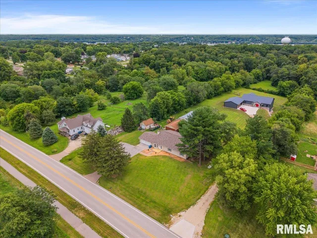 $519,000 | 1610 Wisconsin Street, Le Claire, IA 52753